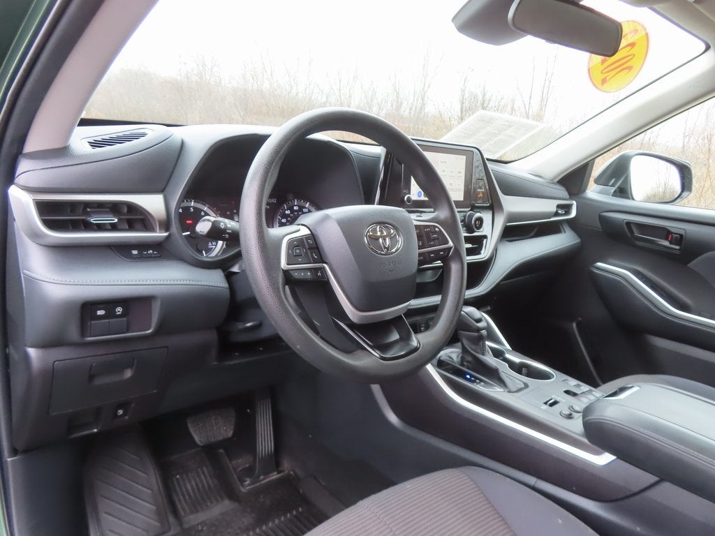 2023 Toyota Highlander L