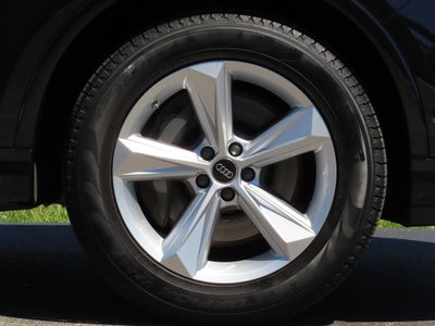 2023 Audi Q7 45 Premium Plus quattro
