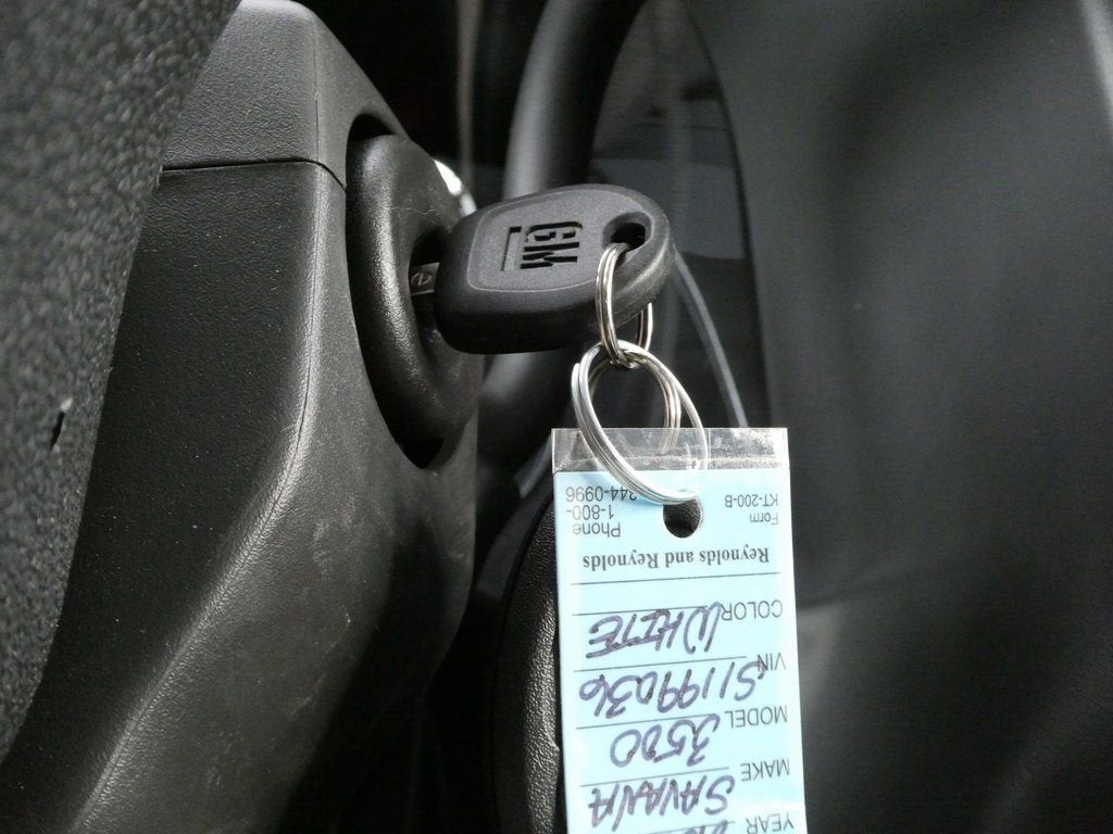 2025 GMC Savana Cutaway 3500 1WT