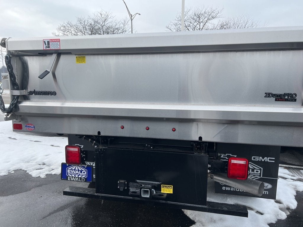 2026 GMC Sierra 3500 HD Chassis Cab Pro