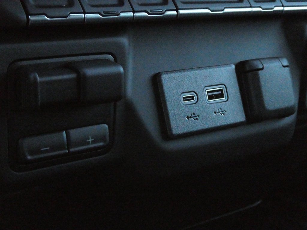 2025 GMC Sierra 3500 HD Chassis Cab Pro