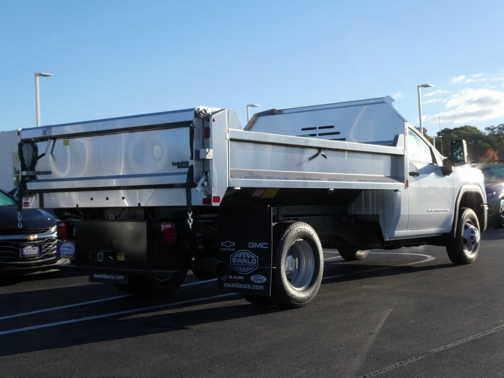 2025 GMC Sierra 3500 HD Chassis Cab Pro