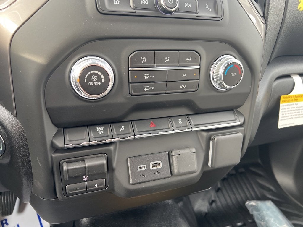 2026 GMC Sierra 3500 HD Chassis Cab Pro