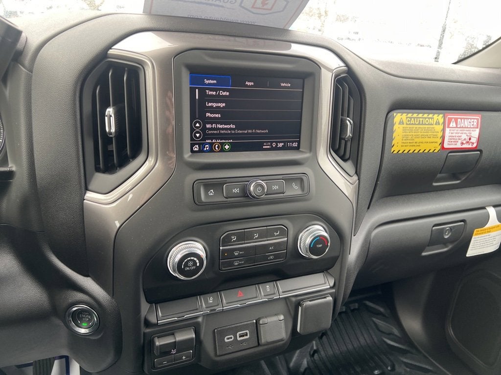 2025 GMC Sierra 3500 HD Chassis Cab Pro