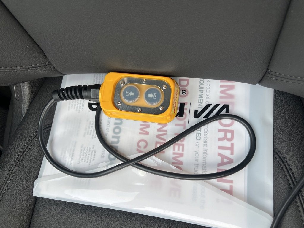 2025 GMC Sierra 3500 HD Chassis Cab Pro