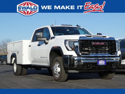 2025 GMC Sierra 3500 HD Chassis Cab Pro