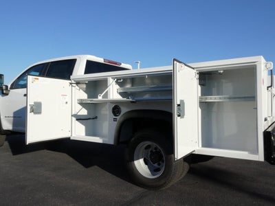 2025 GMC Sierra 3500 HD Chassis Cab Pro