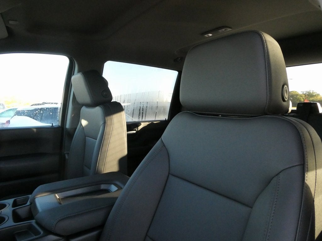 2025 GMC Sierra 3500 HD Chassis Cab Pro