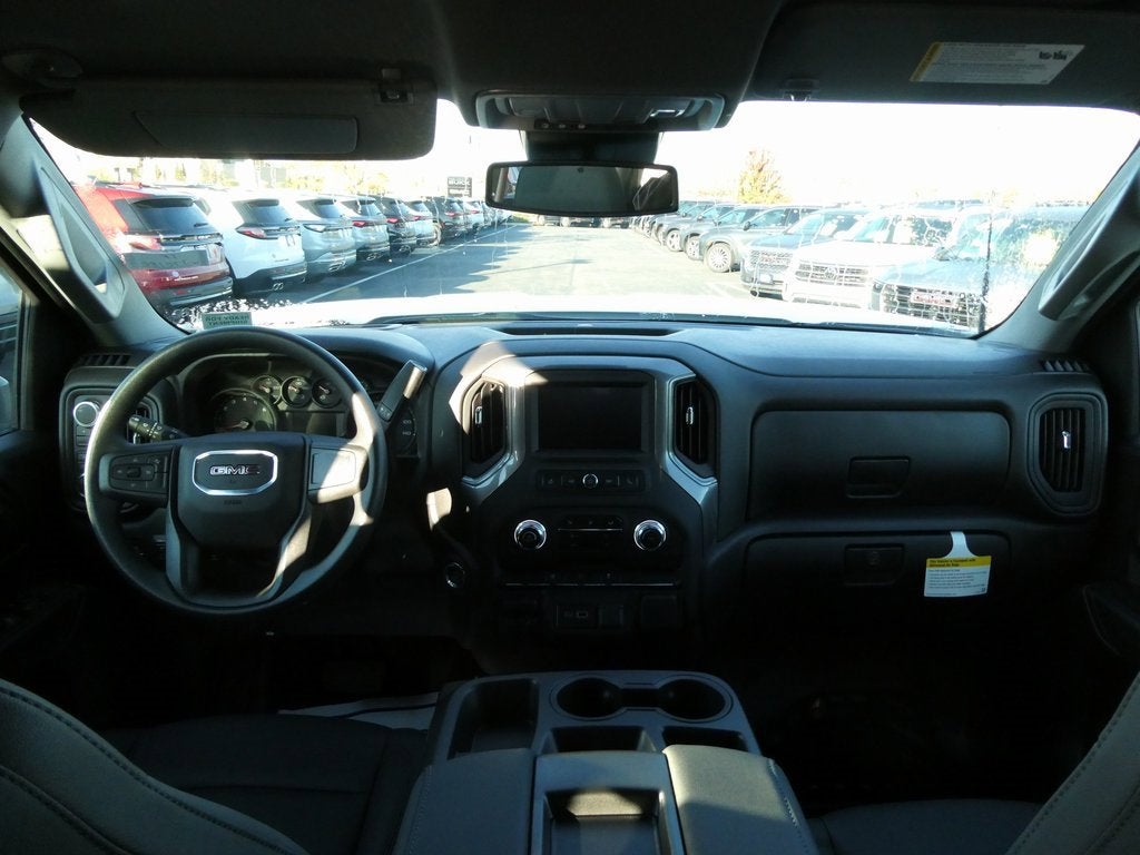 2025 GMC Sierra 3500 HD Chassis Cab Pro