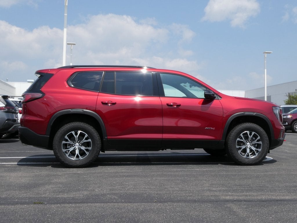 2025 GMC Acadia AT4