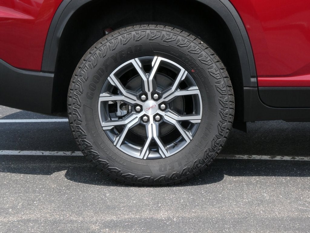 2025 GMC Acadia AT4