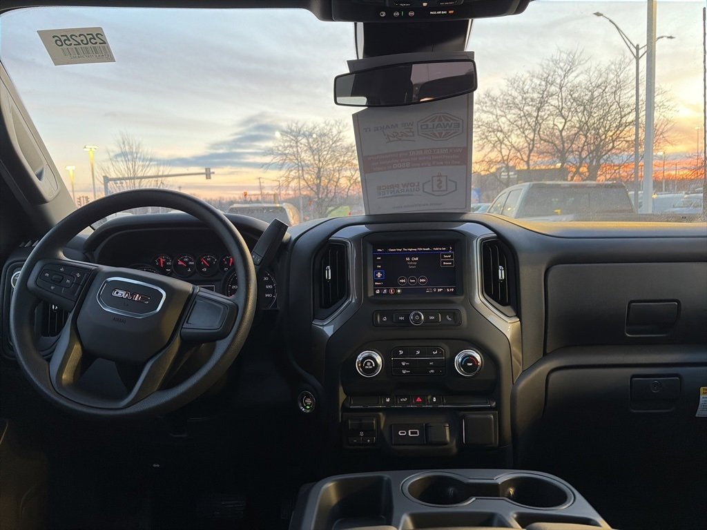 2025 GMC Sierra 2500 HD Pro