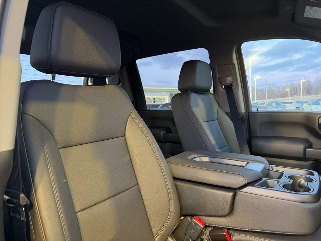 2025 GMC Sierra 2500 HD Pro