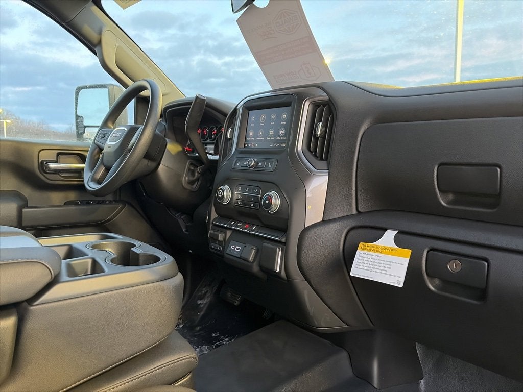 2025 GMC Sierra 2500 HD Pro