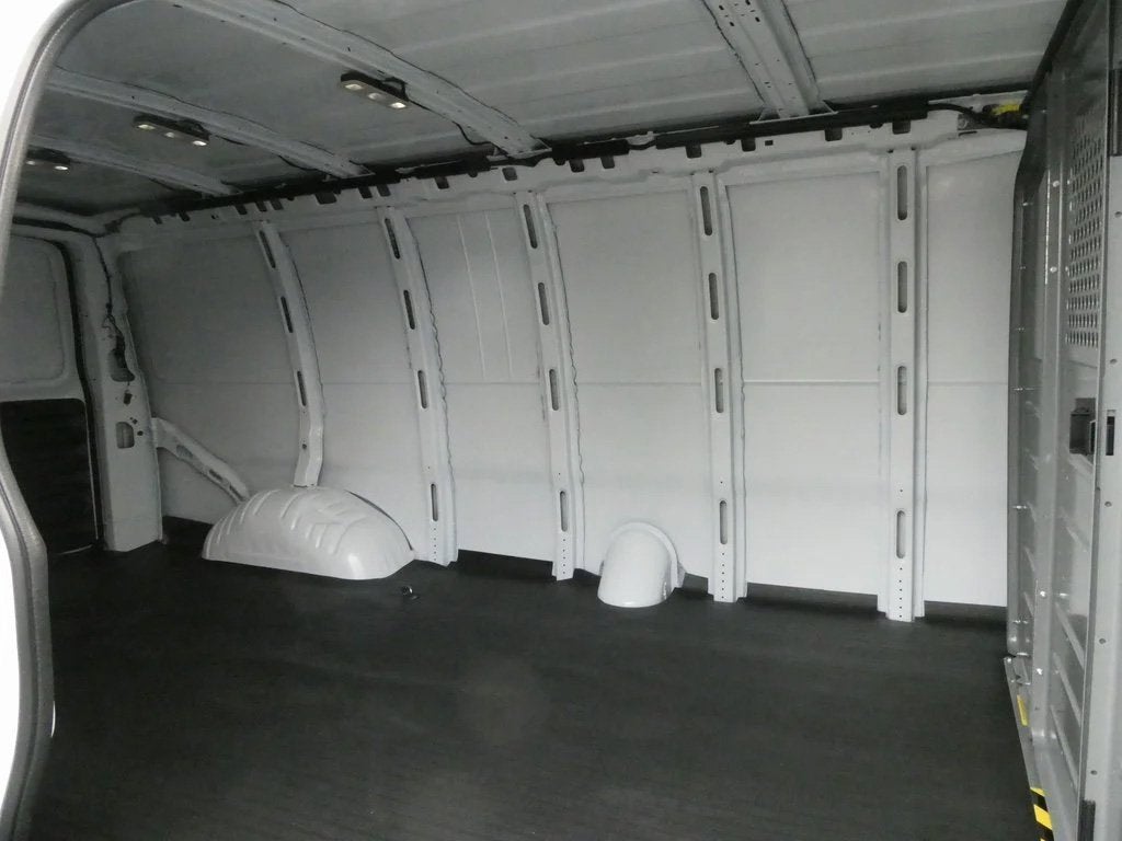 2025 GMC Savana Cargo 2500 Work Van