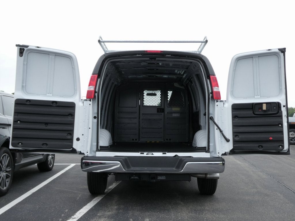 2025 GMC Savana Cargo 3500 Work Van
