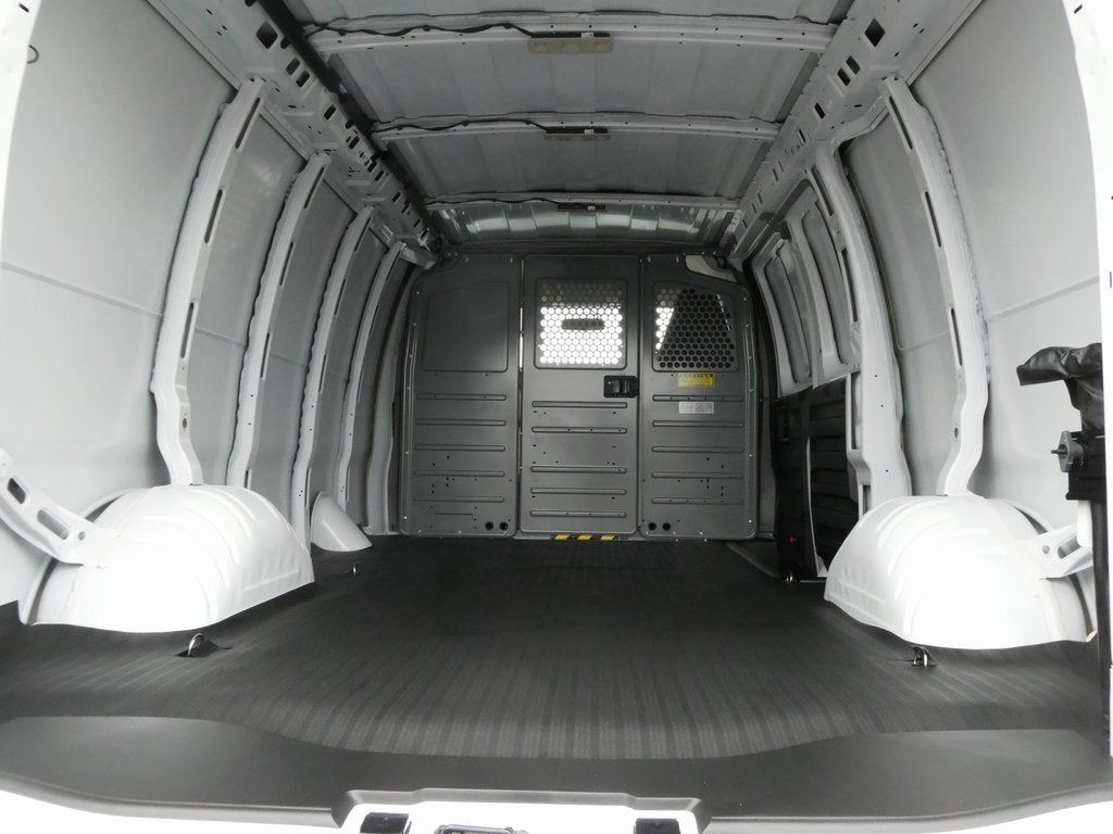 2025 GMC Savana Cargo 3500 Work Van