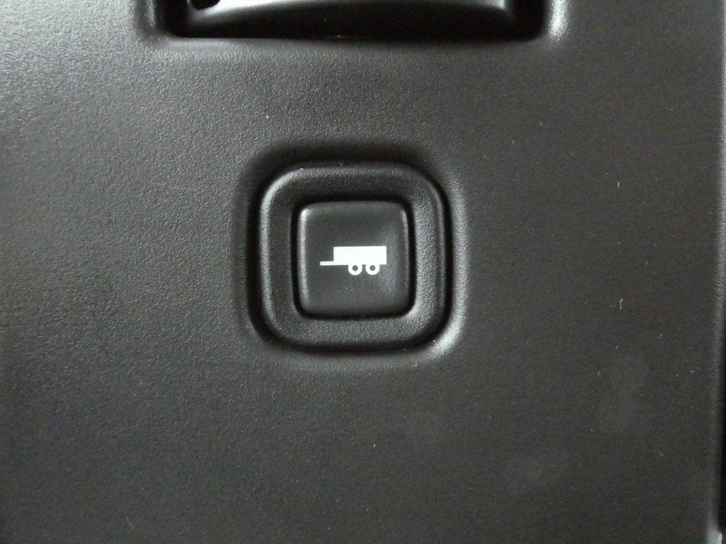 2025 GMC Savana Cutaway 3500 1WT