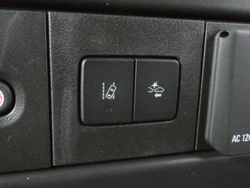 2025 GMC Savana Cutaway 3500 1WT