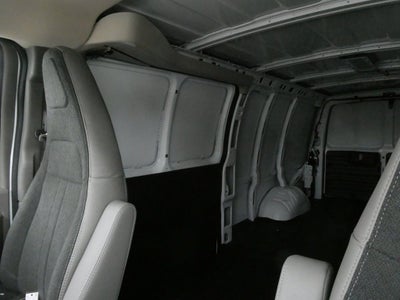 2025 GMC Savana Cutaway 3500 1WT