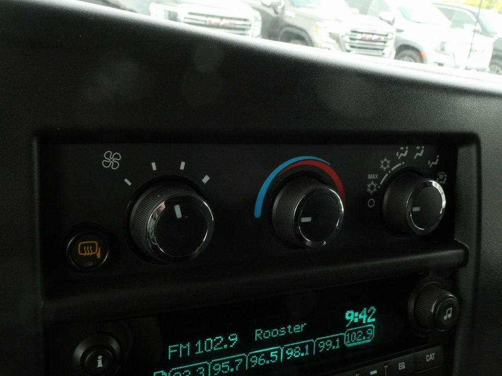 2025 GMC Savana Cutaway 3500 1WT