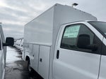 2025 GMC Savana Cutaway 3500 1WT