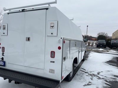 2025 GMC Savana Cutaway 3500 1WT