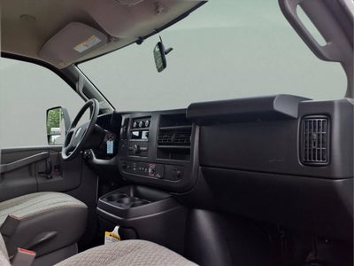 2026 GMC Savana Cutaway 3500 1WT