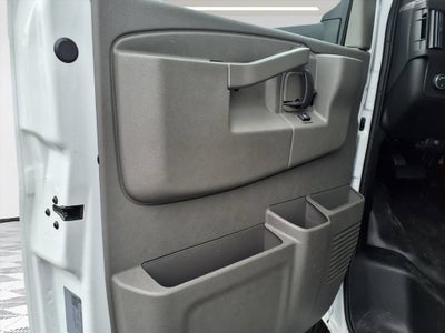 2026 GMC Savana Cutaway 3500 1WT