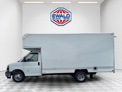 2026 GMC Savana Cutaway 3500 1WT