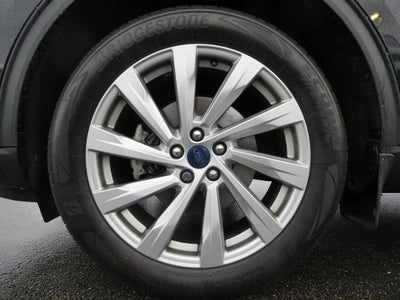 2022 Ford Escape Titanium Elite