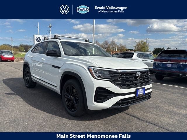 2026 Volkswagen Atlas Cross Sport 2.0T SEL R-Line Black
