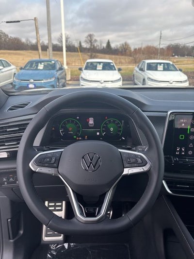 2026 Volkswagen Atlas Cross Sport 2.0T SEL R-Line Black