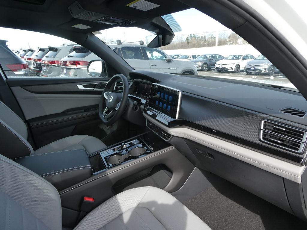 2026 Volkswagen Atlas Cross Sport 2.0T SEL R-Line Black