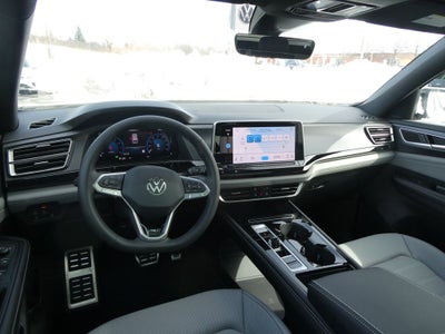 2026 Volkswagen Atlas Cross Sport 2.0T SEL R-Line Black