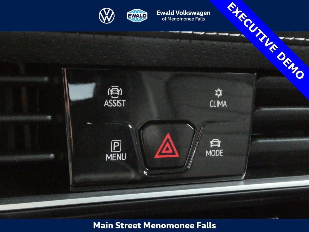 2025 Volkswagen Atlas Cross Sport 2.0T SEL R-Line Black