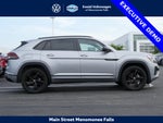 2025 Volkswagen Atlas Cross Sport 2.0T SEL R-Line Black