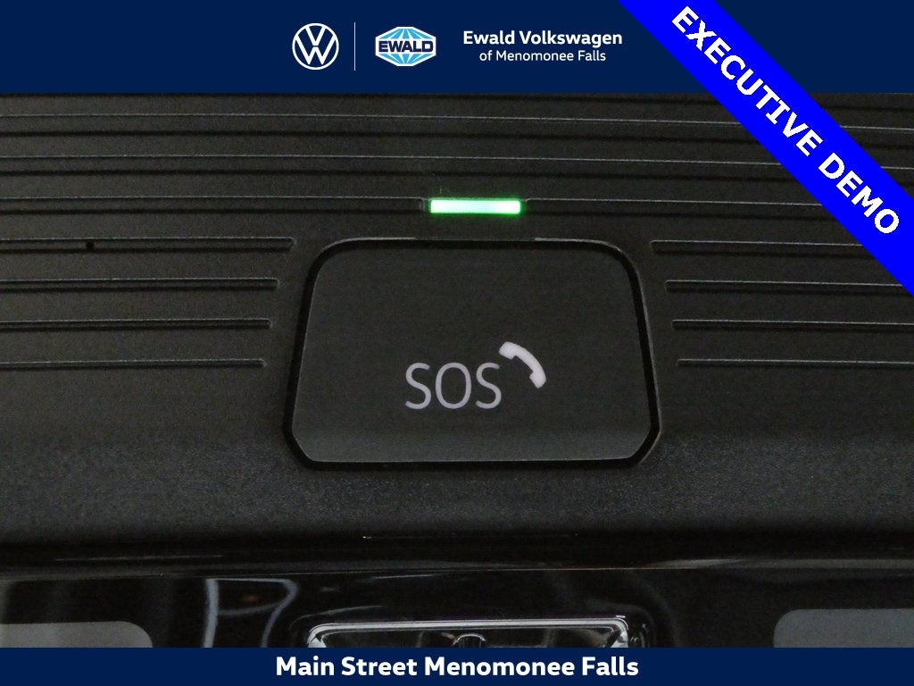 2025 Volkswagen Atlas Cross Sport 2.0T SEL R-Line Black