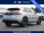 2025 Volkswagen Atlas Cross Sport 2.0T SEL R-Line Black