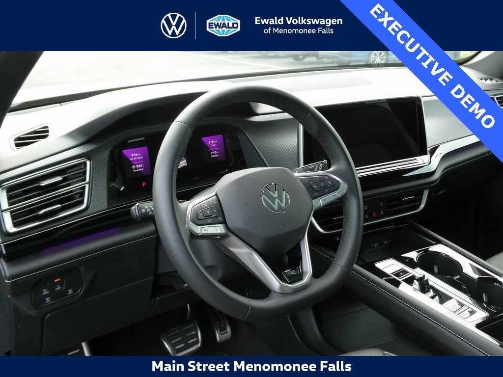 2025 Volkswagen Atlas Cross Sport 2.0T SEL R-Line Black