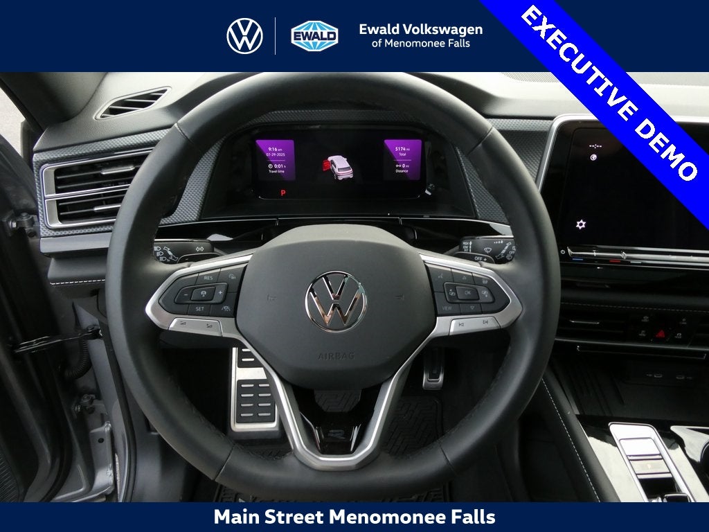 2025 Volkswagen Atlas Cross Sport 2.0T SEL R-Line Black