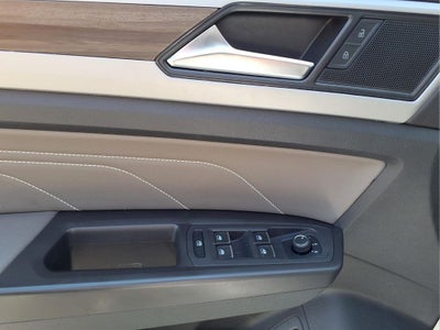 2023 Volkswagen Atlas SEL