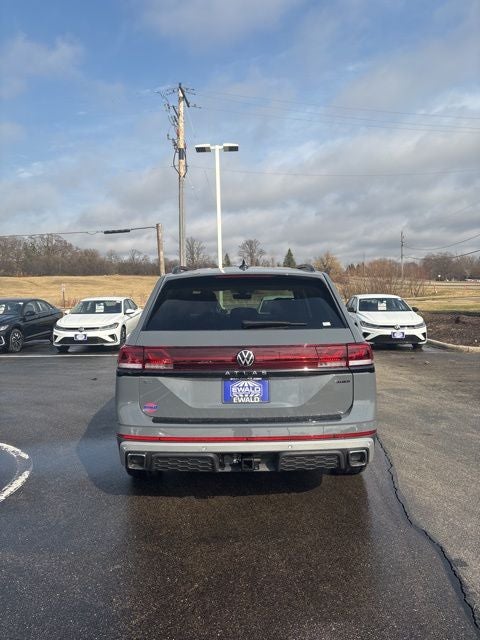 2026 Volkswagen Atlas 2.0T Peak Edition
