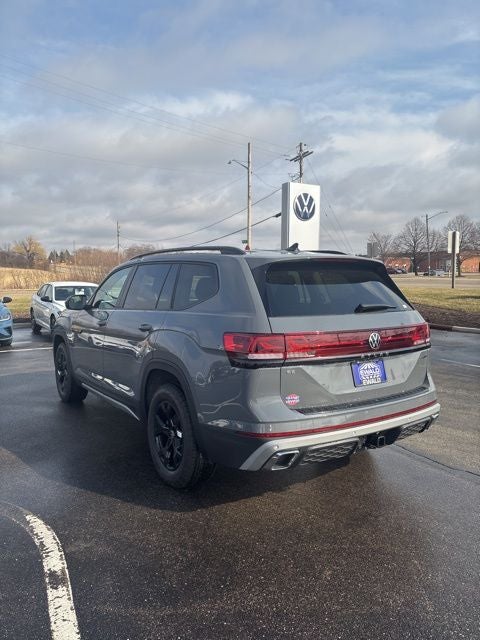 2026 Volkswagen Atlas 2.0T Peak Edition