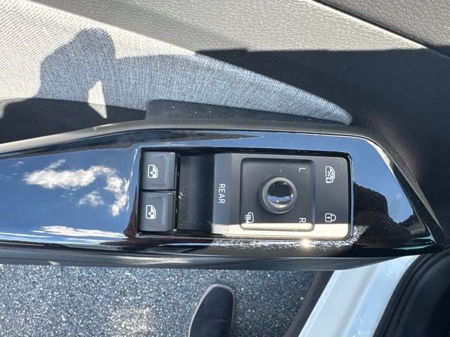2025 Volkswagen ID.4 Pro