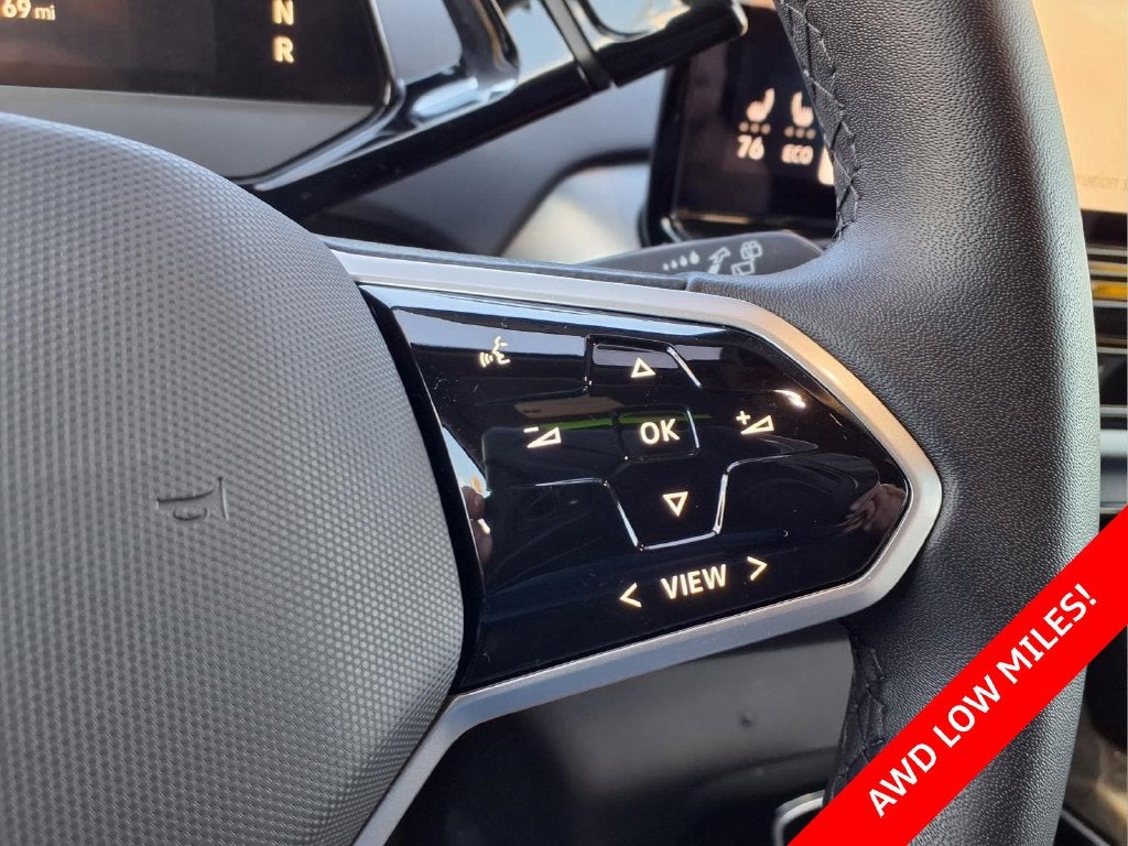 2023 Volkswagen ID.4 Pro
