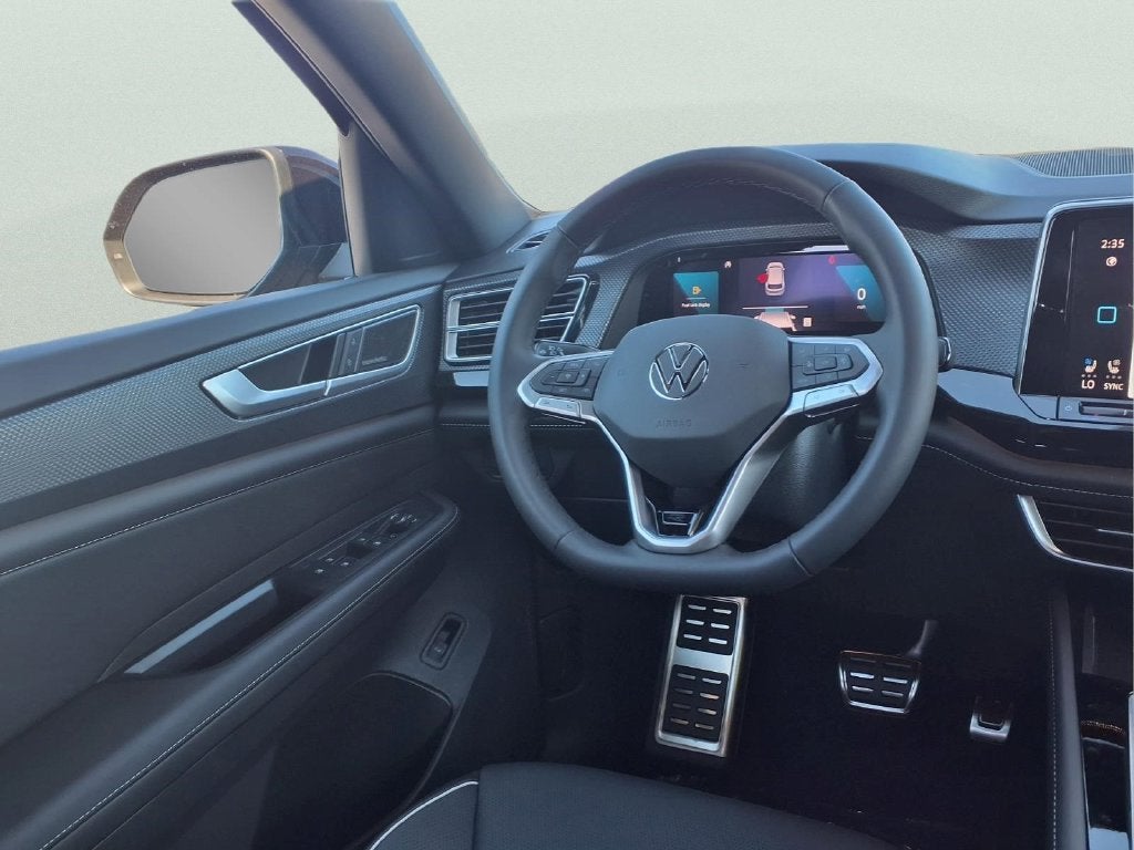 2026 Volkswagen Atlas Cross Sport SEL Premium R-Line