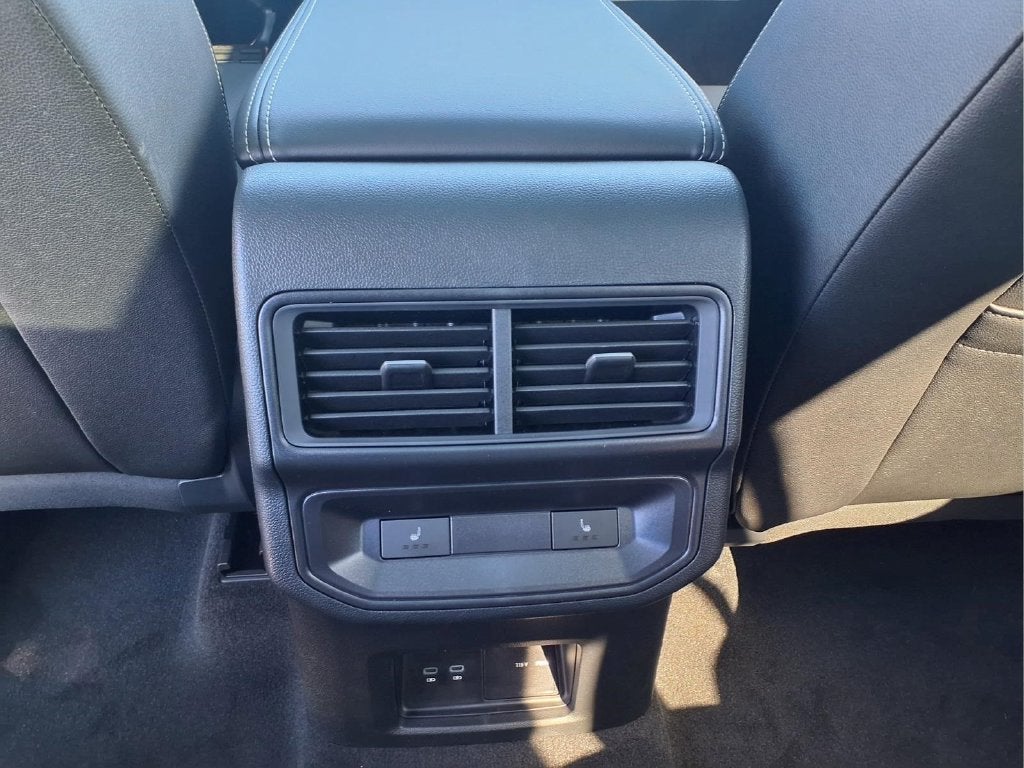 2026 Volkswagen Atlas Cross Sport SEL Premium R-Line