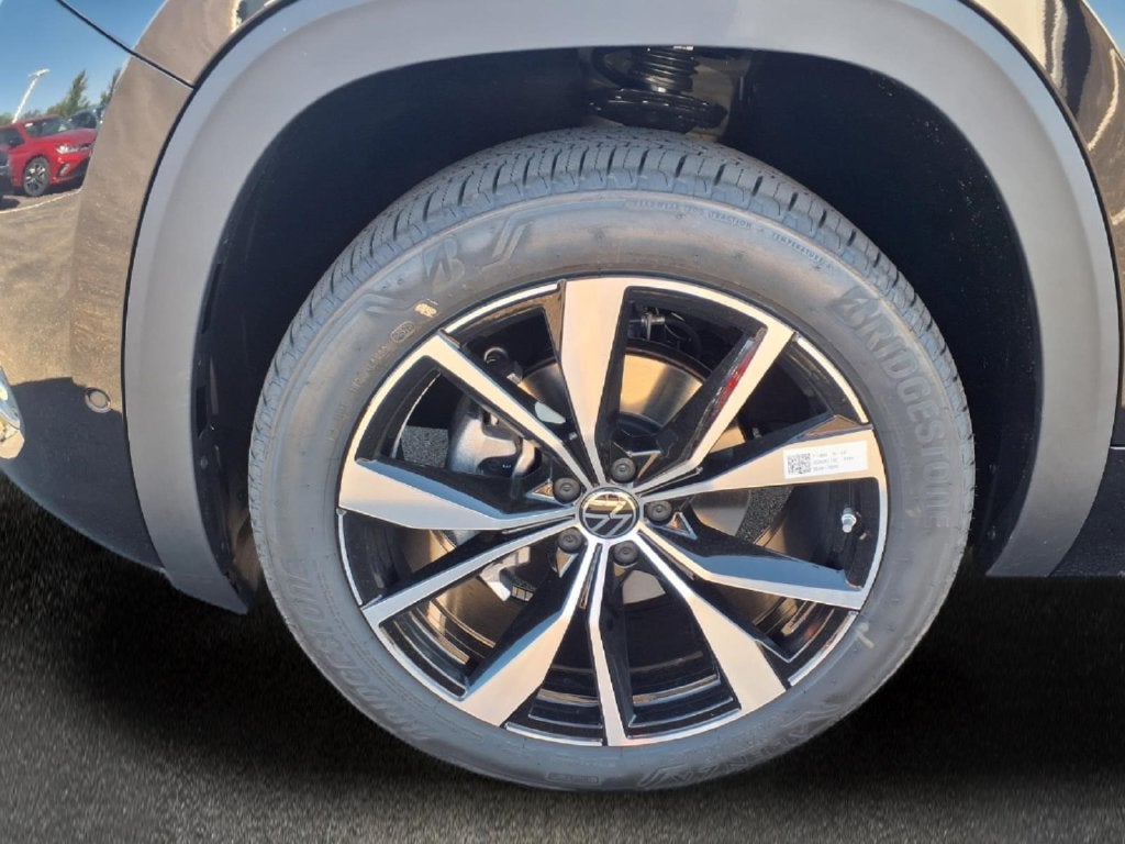 2026 Volkswagen Atlas Cross Sport SEL Premium R-Line