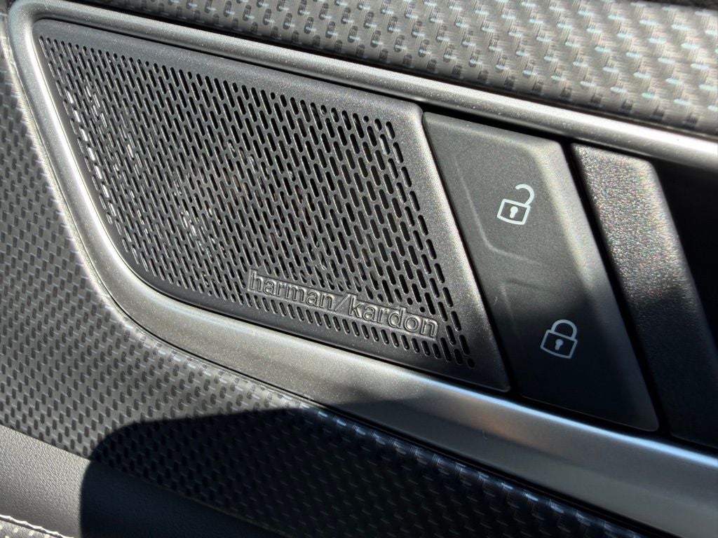 2025 Volkswagen Atlas Cross Sport 2.0T SEL Premium R-Line 4MOTION